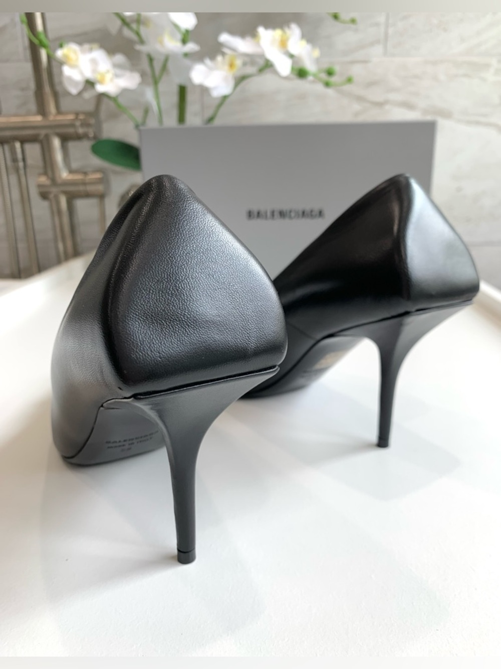 Authentic $1050 BALENCIAGA Black Square Knife BB leather pumps, Size 38. - Picture 10 of 15